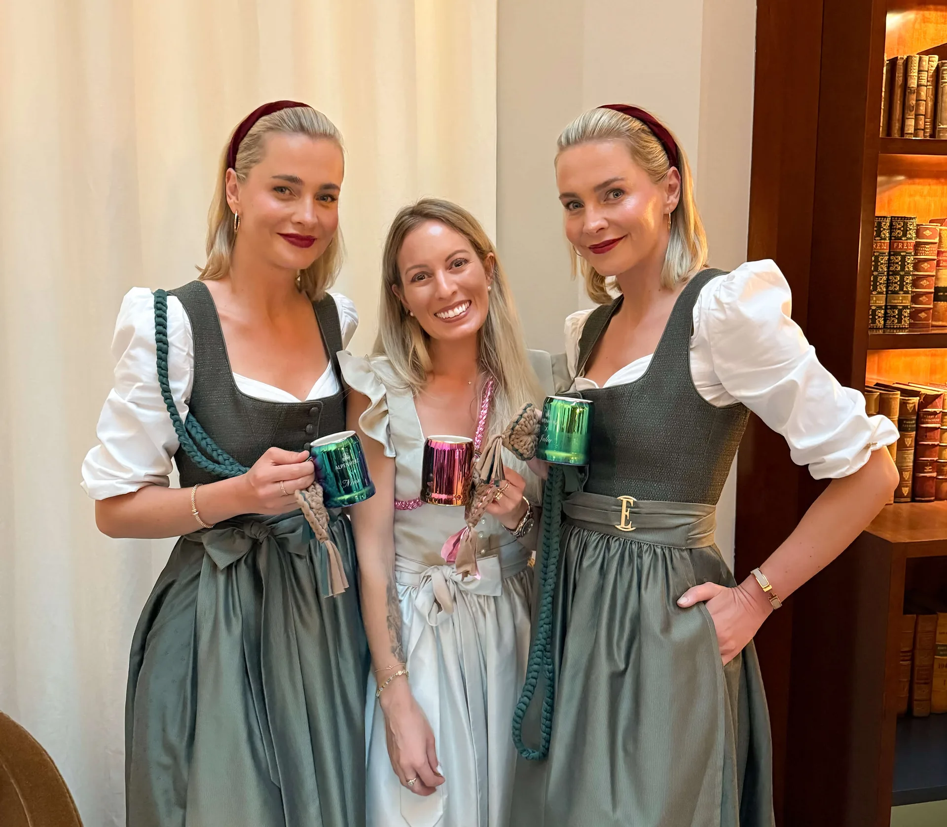 Nina und Julia Meise mit LOGOKRUG